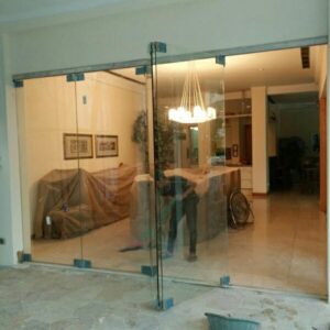 Pabrikasi & Instalasi Pintu Lipat Kaca Malang – KacaTempered.co.id